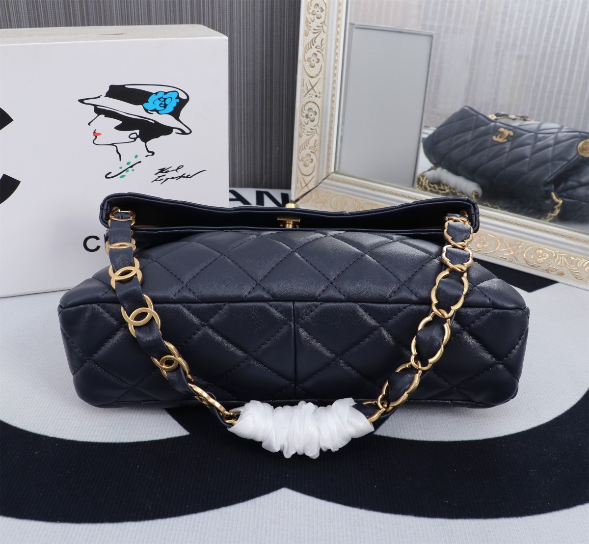 Chanel-24p hobo bag