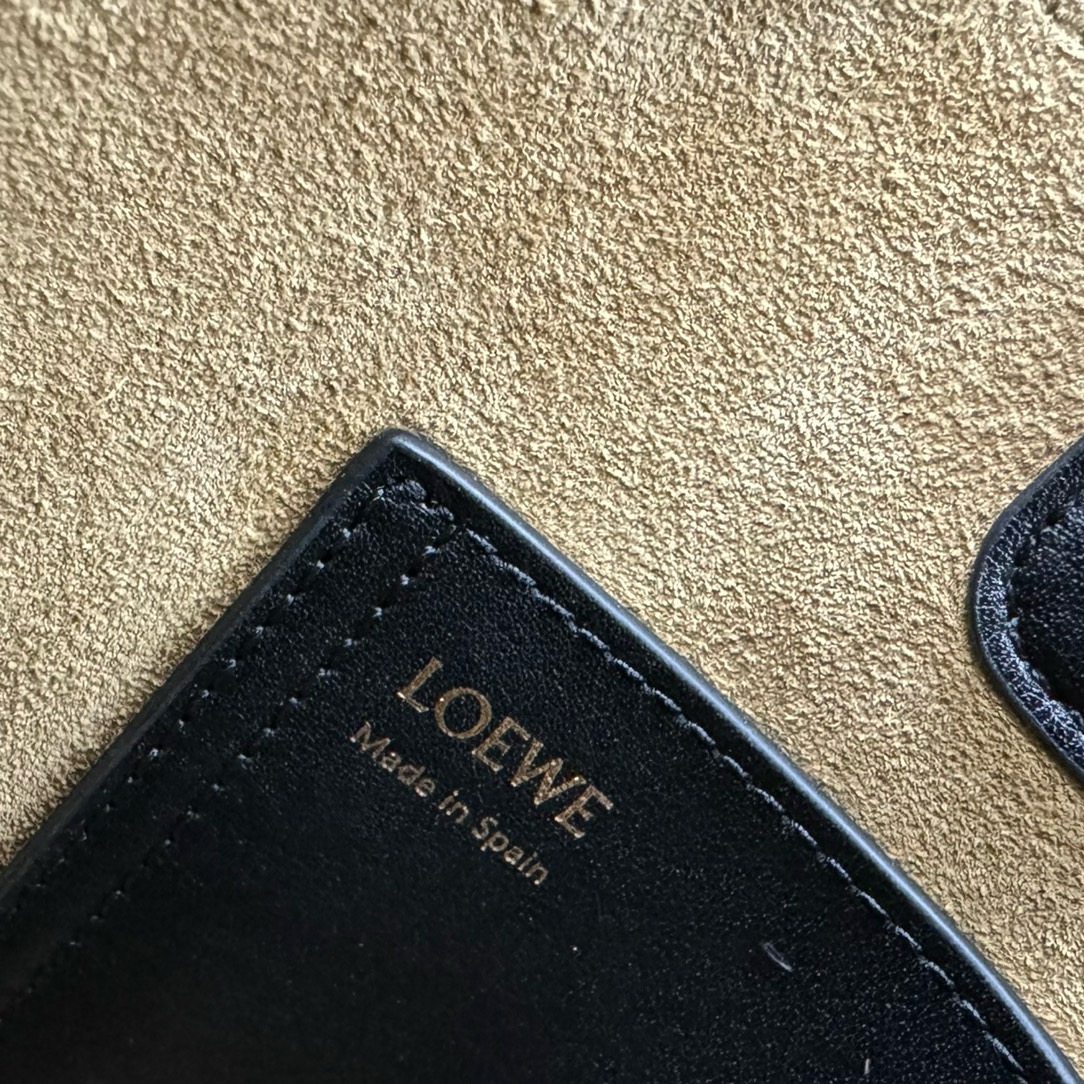 LOEWE-pebble bucket