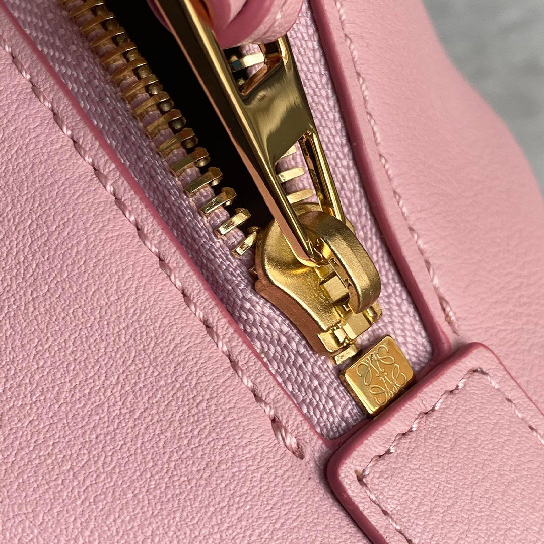 LOEWE-cubi