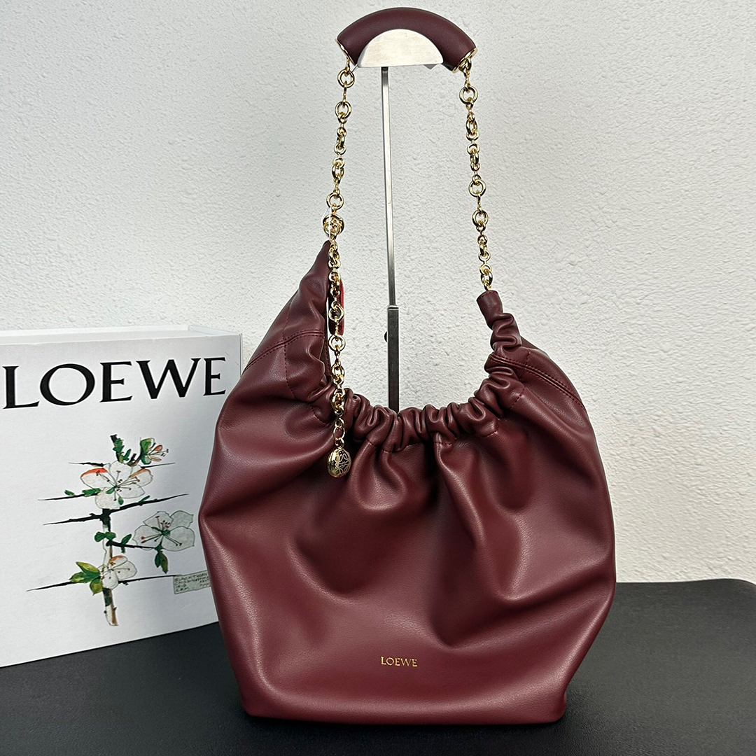 LOEWE-squeeze