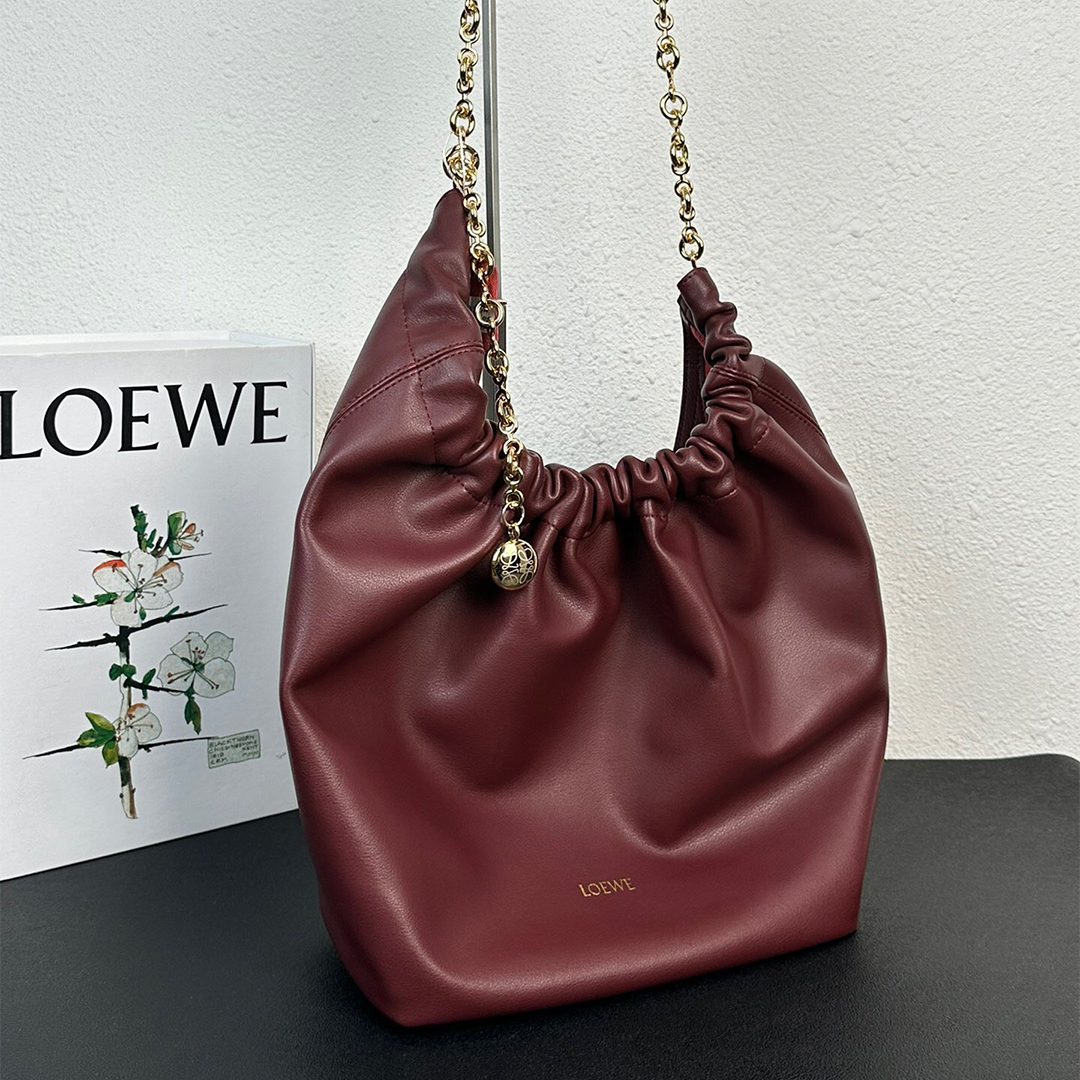 LOEWE-squeeze