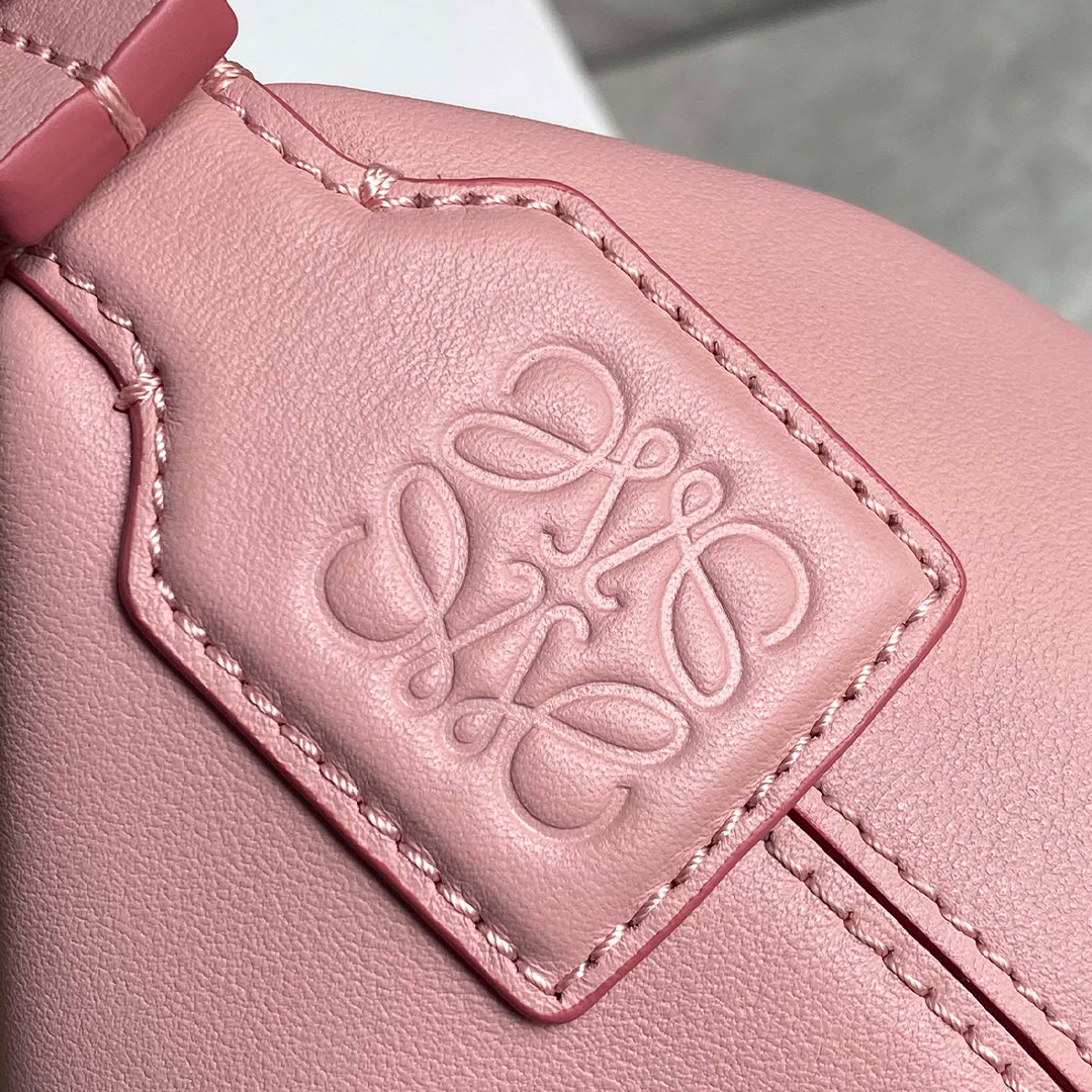 LOEWE-cubi