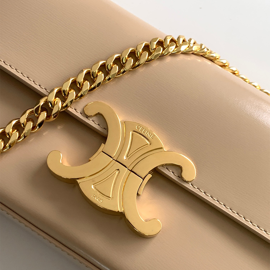 Celine-triomphe