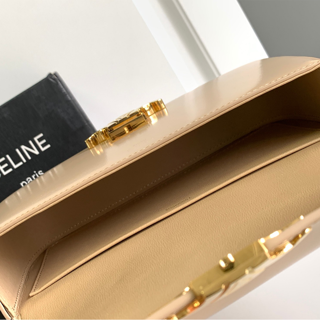 Celine-triomphe
