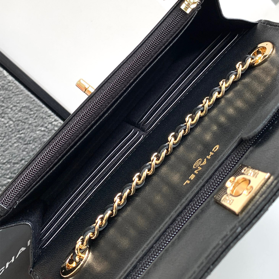 Chanel-Sheepskin Pouch