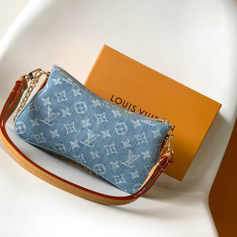 LV- Monogram