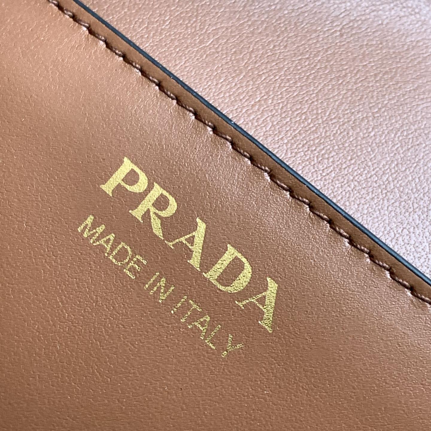 Prada-Tofu buns