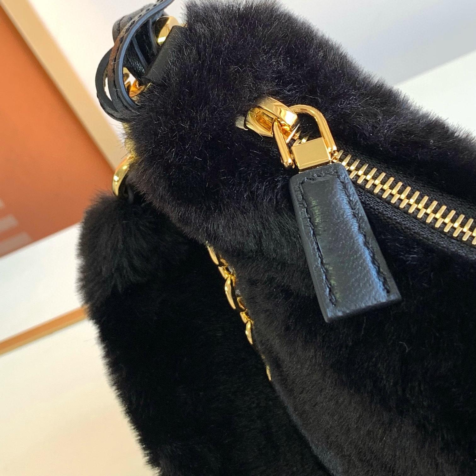 Prada-Plush 3  in 1