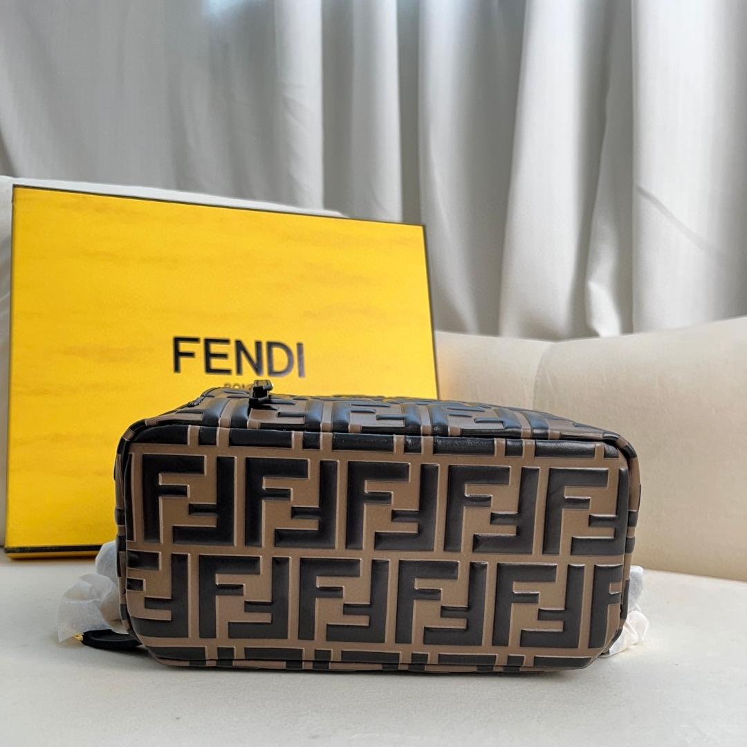 FENDI-FF embossing