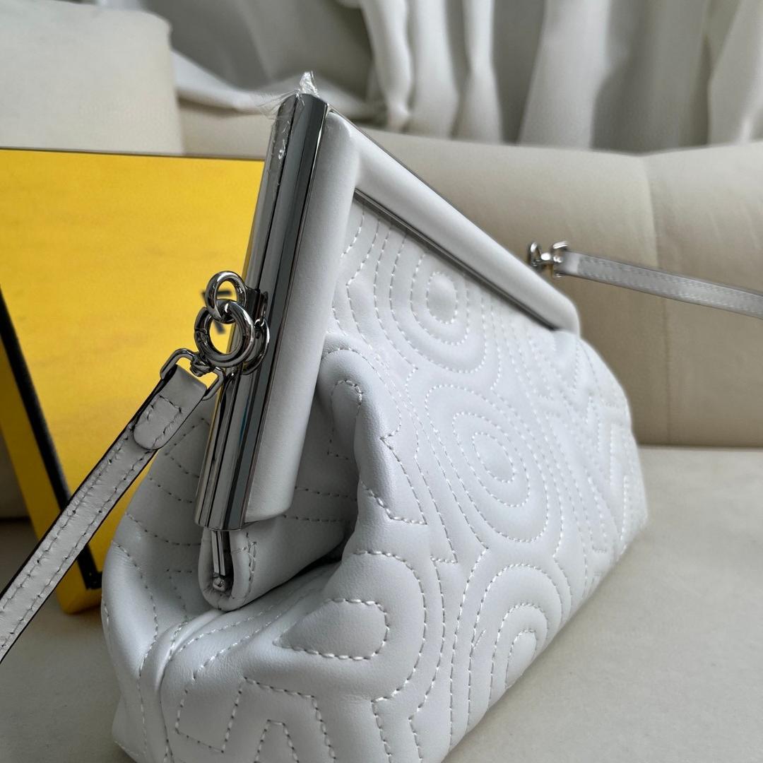 FENDI-𝐅𝐢𝐫𝐬𝐭