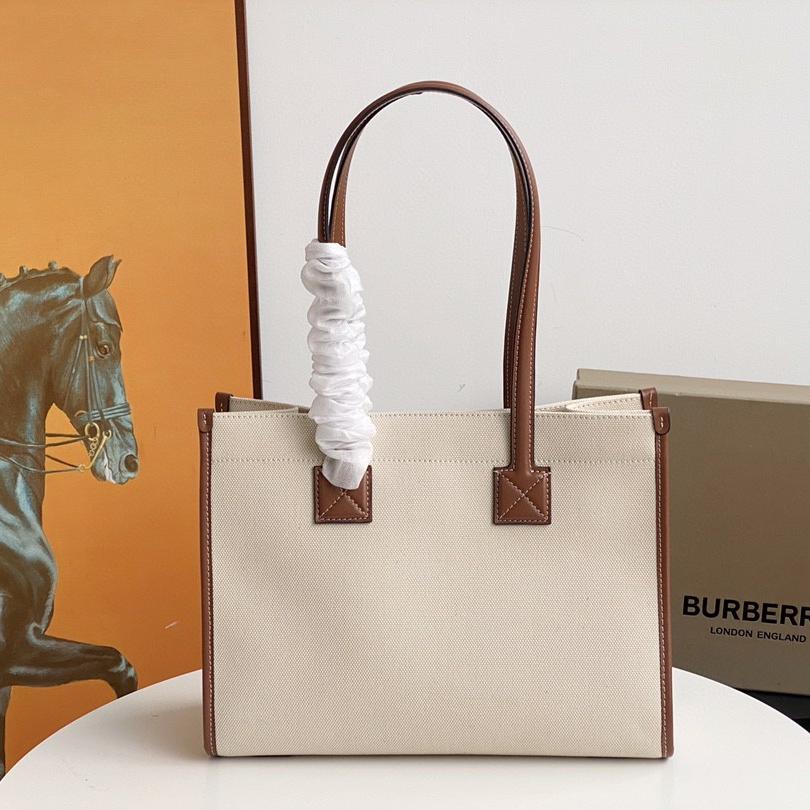 Burbuerry-canvas tote