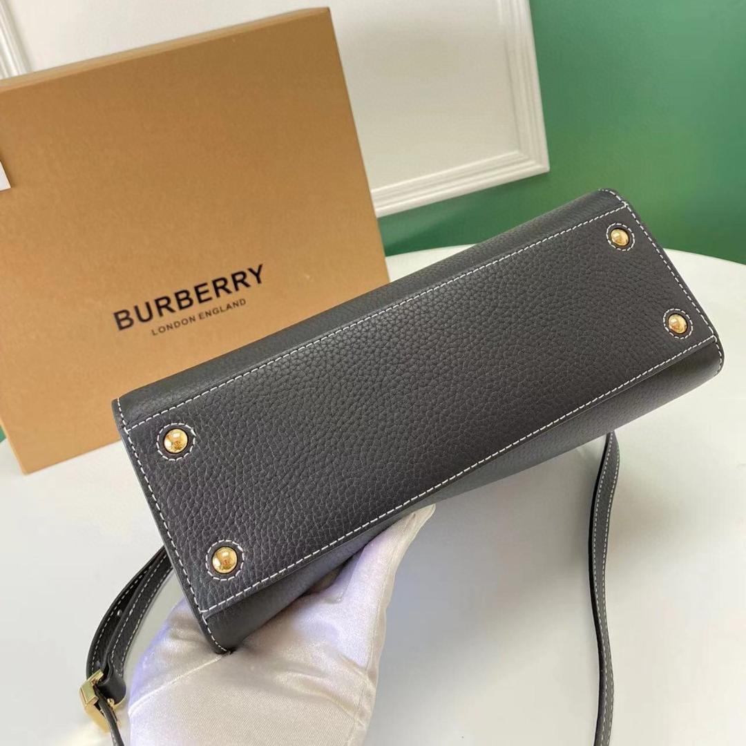 Burbuerry- tote