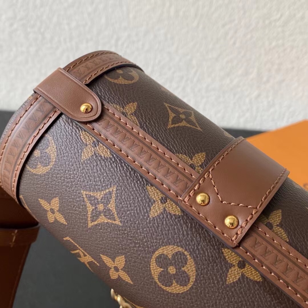 LV-papillon trunk