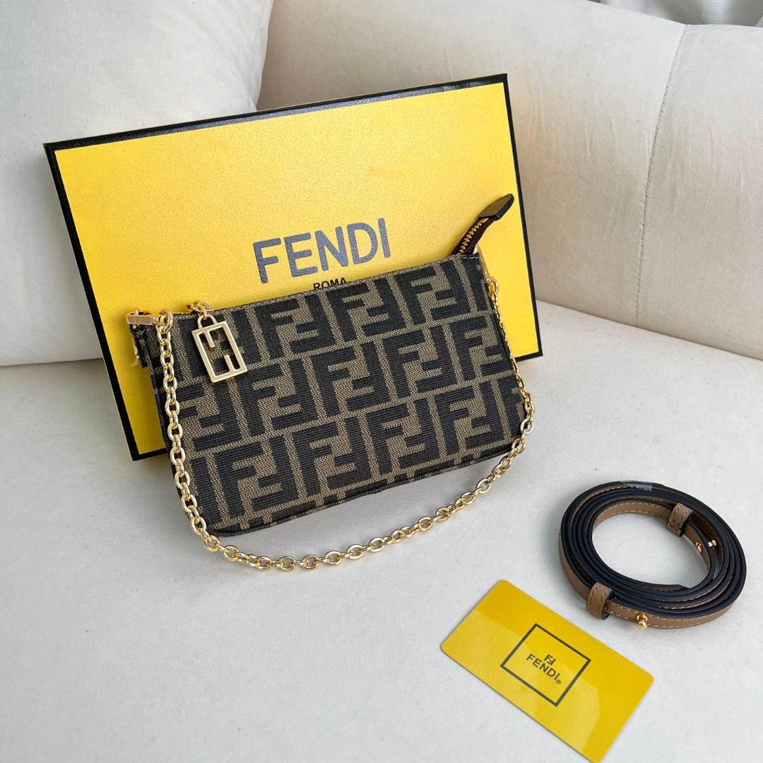 FENDI- Baguette