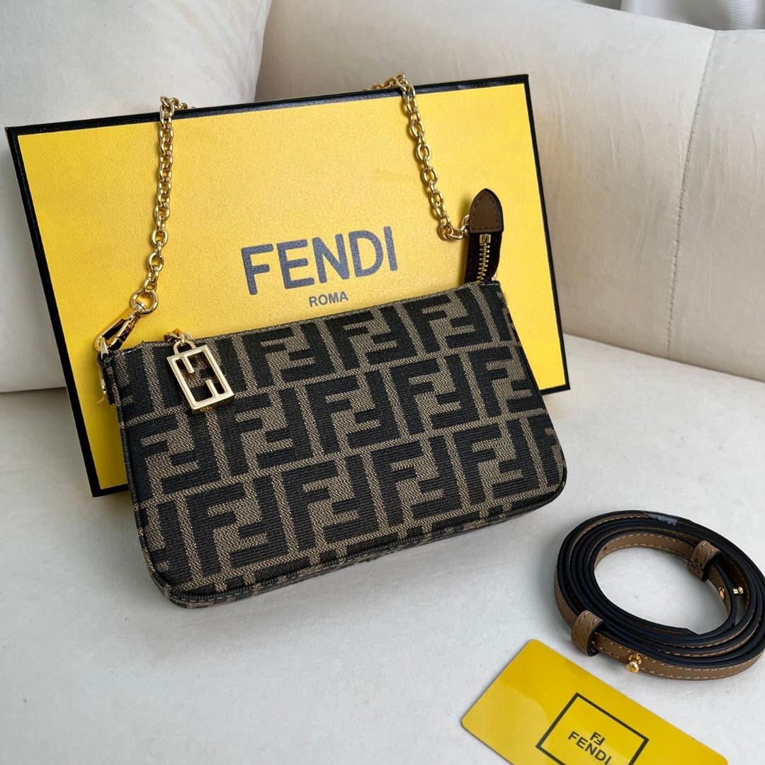 FENDI- Baguette