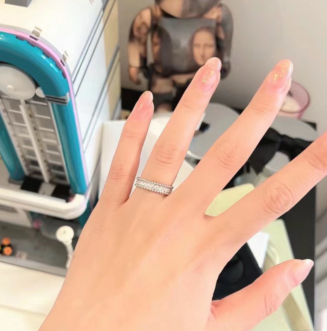 Van Cleef & Arpels Ring