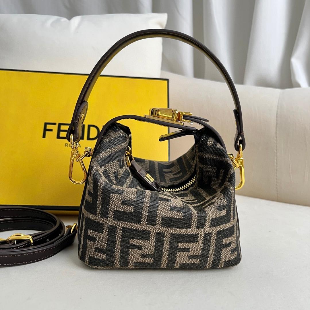 FENDI-  Lunch box second-hand bag