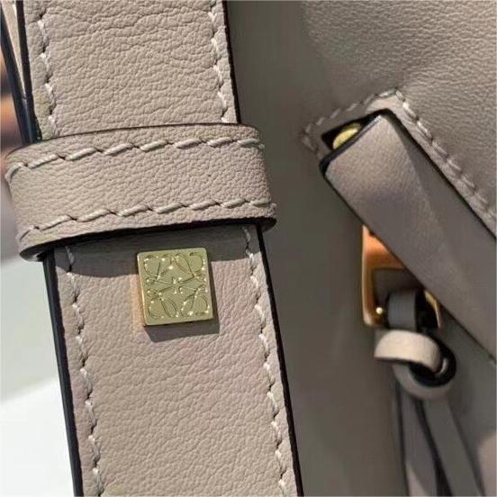 LOEWE-Hammo Bag