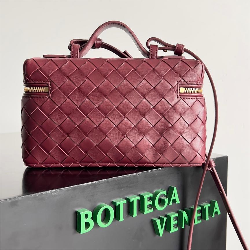 Bottega Veneta-Rope Makeup Bag