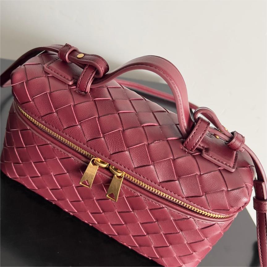 Bottega Veneta-Rope Makeup Bag