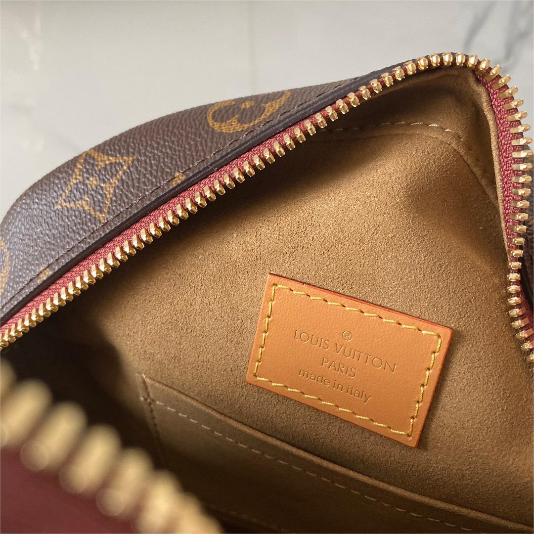 LV-Boite chaau m52294 Monogram