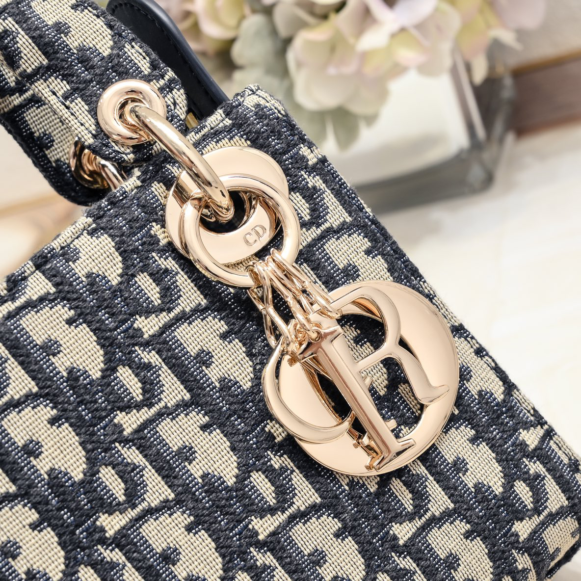 Dior-Lady d-sire my abior