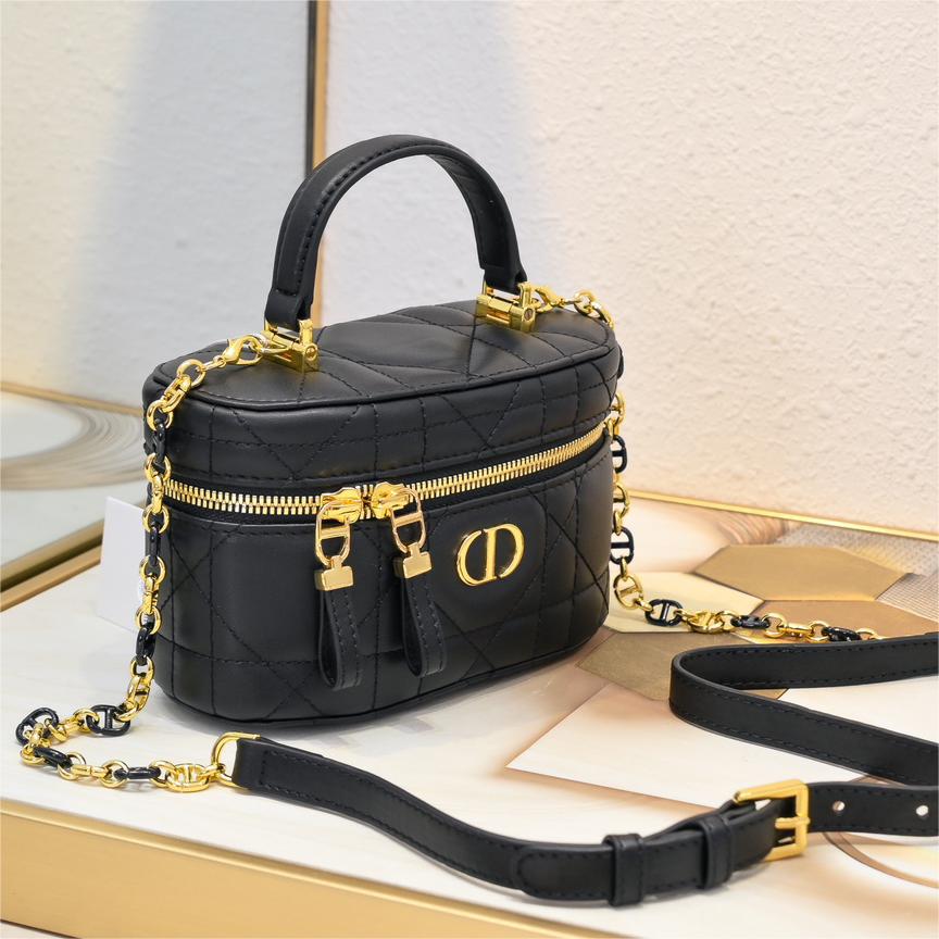 Dior 30 Montaigne Mini Vanity Handbag