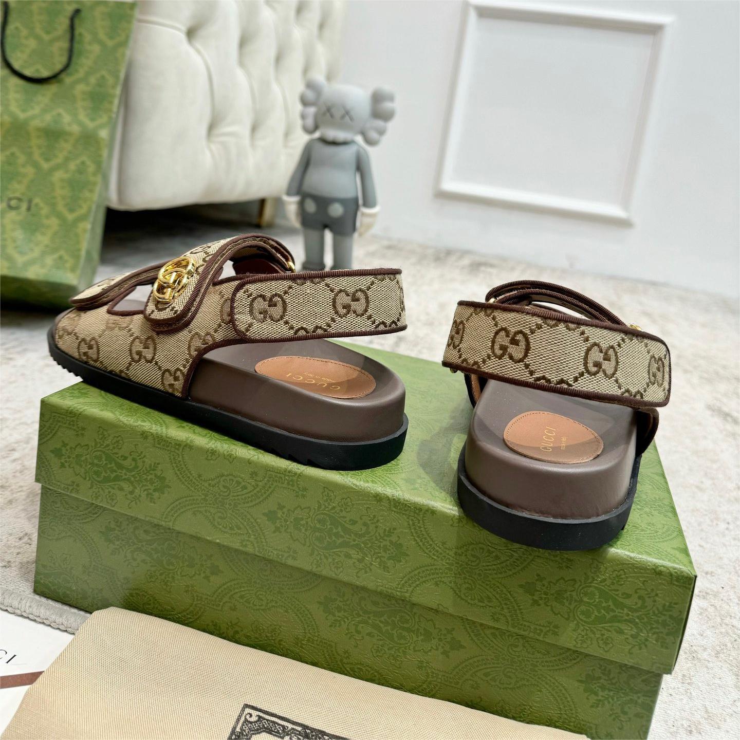 GUCCI-Two Velcro Flat Sandals