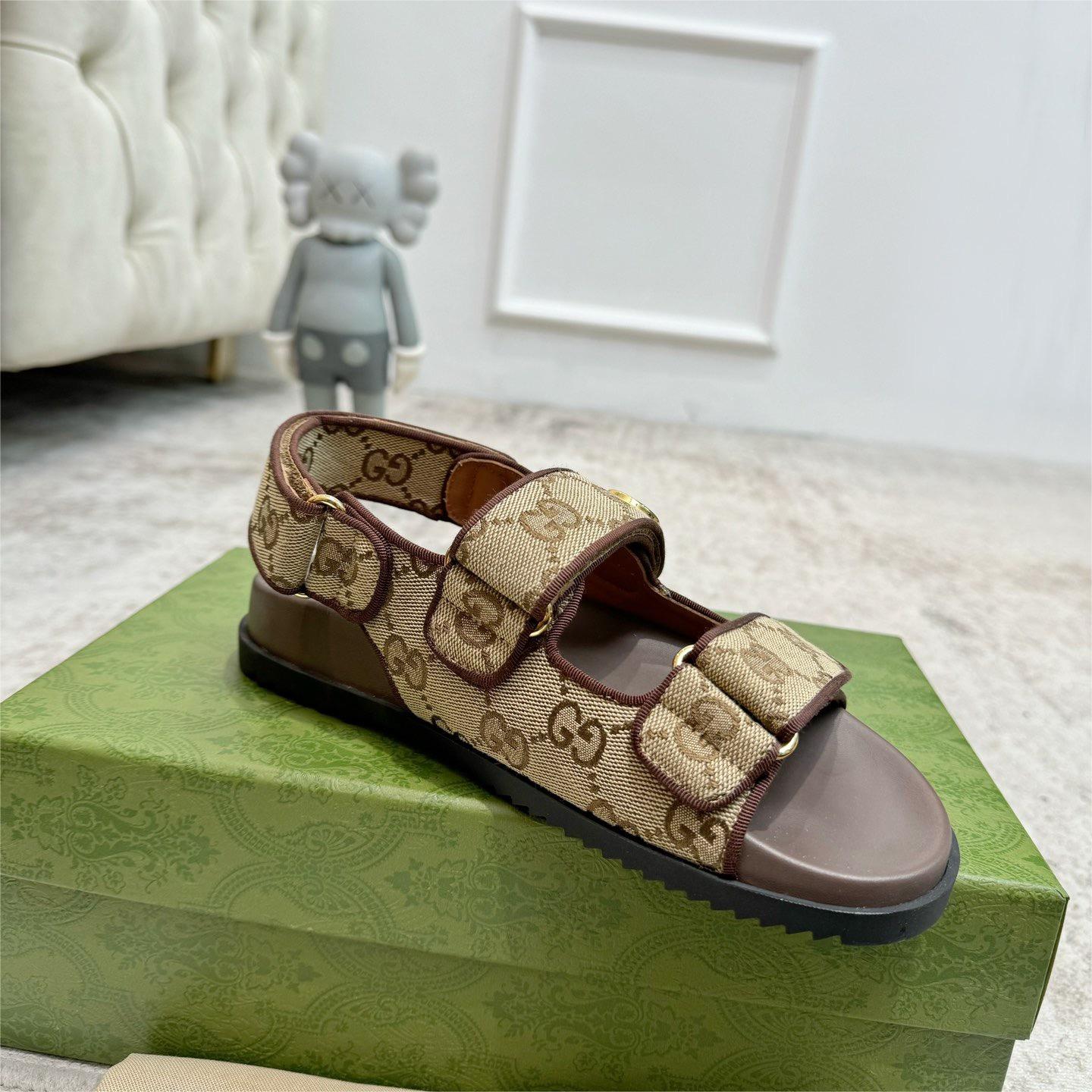 GUCCI-Two Velcro Flat Sandals