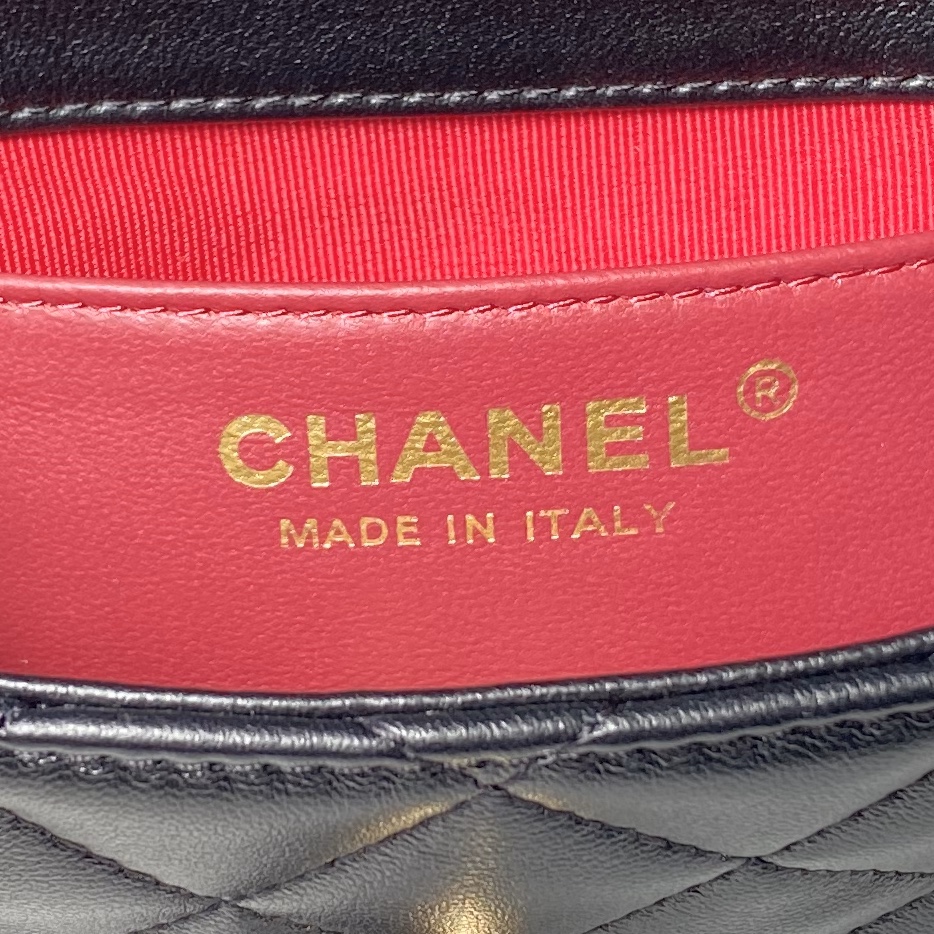 Chanel-Mini cap bag