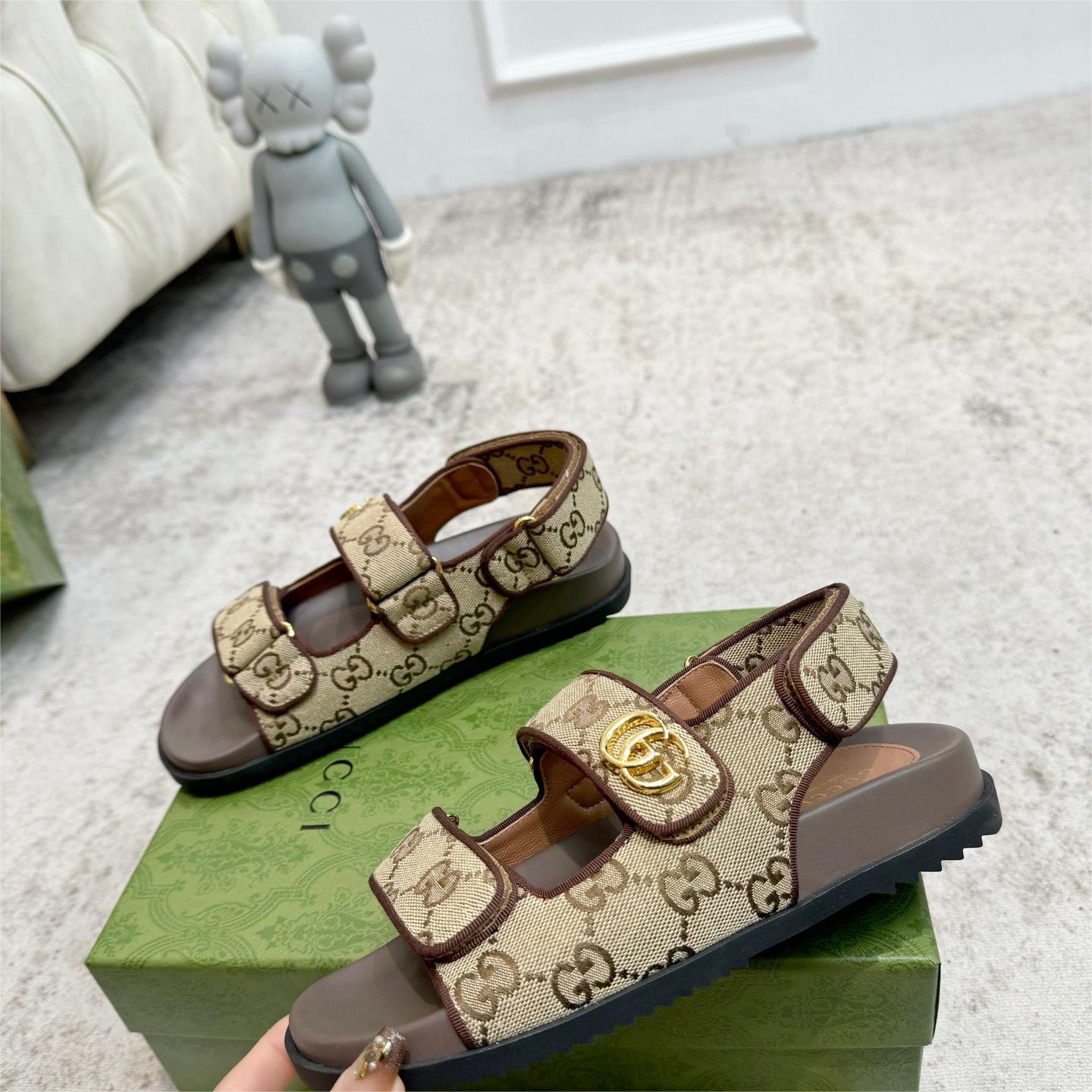 GUCCI-Two Velcro Flat Sandals