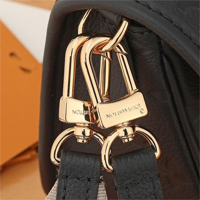 LV-DIANE black handbag