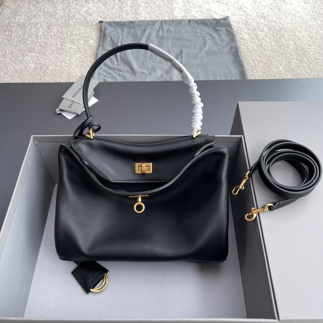 Balenciaga-rodeo bag