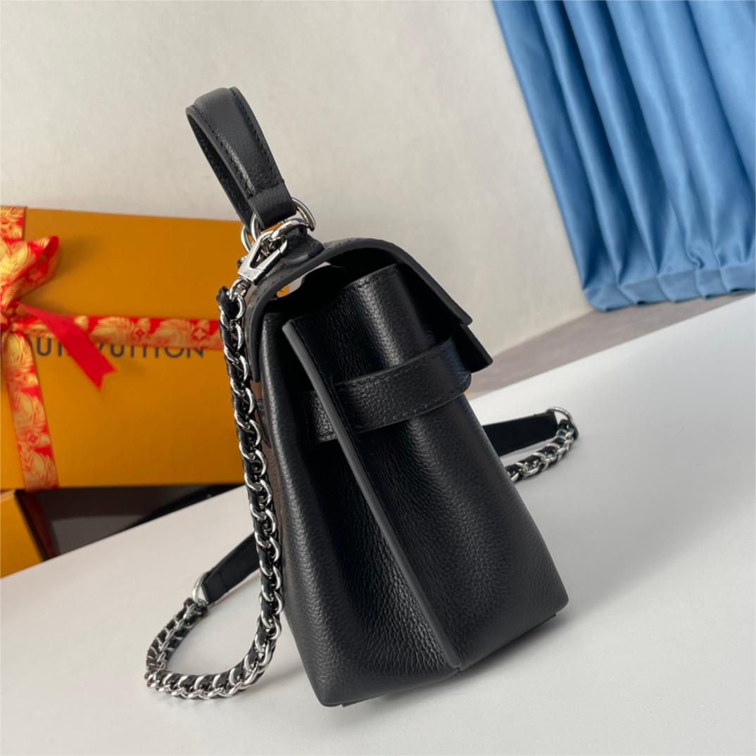 LV-LOCKME EVER Mini Black Handbag