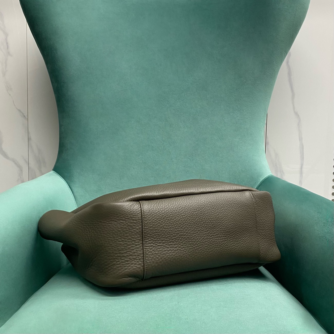 YSL-BEA Soft Deer Leather Tote Bag