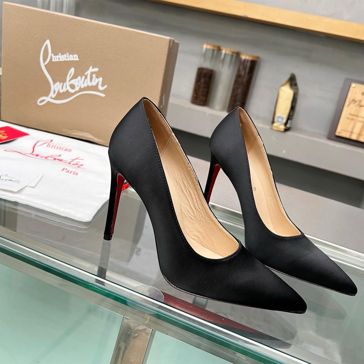 ChristianLouboutin-Red soled high heels