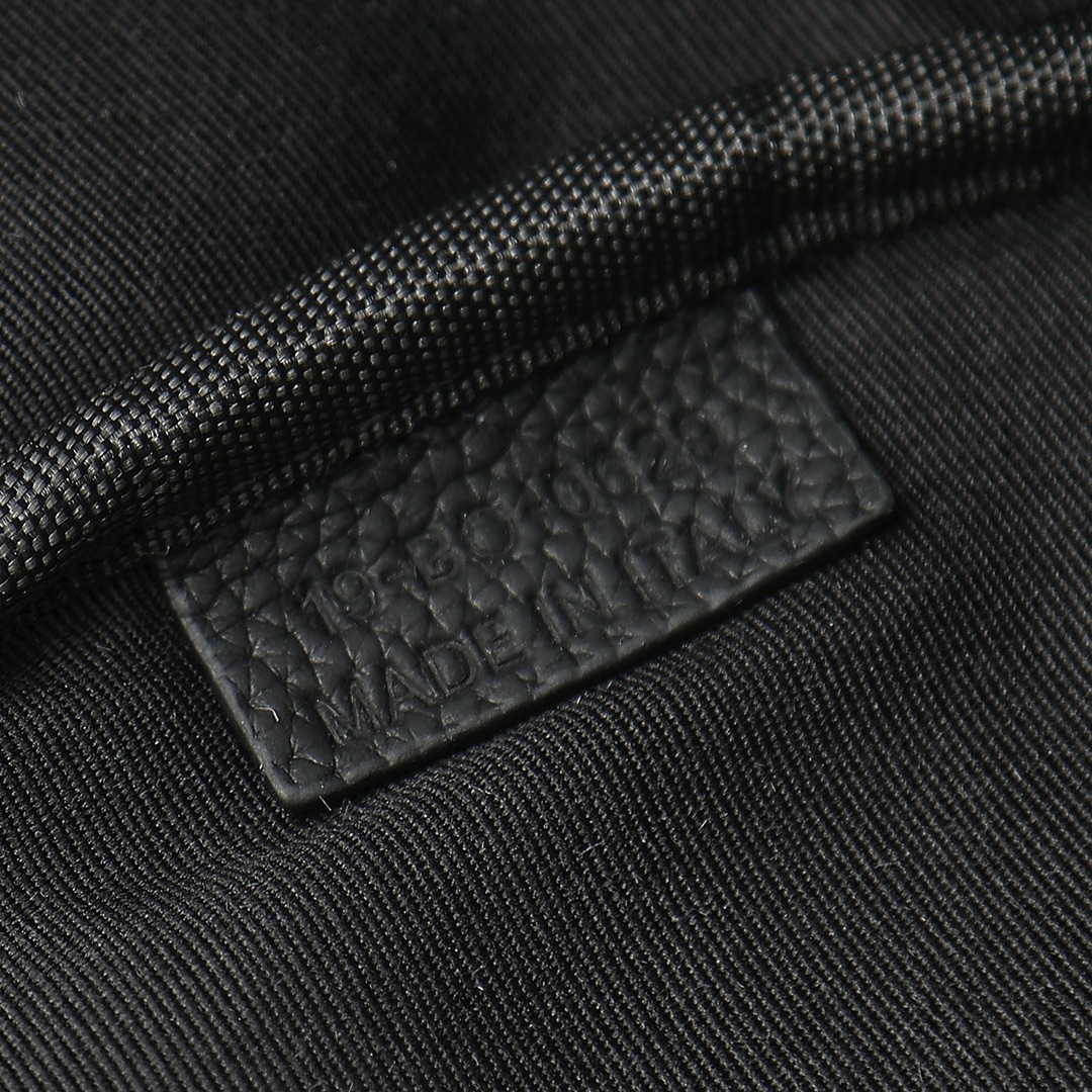 Dior-Rider 2.0 gravity