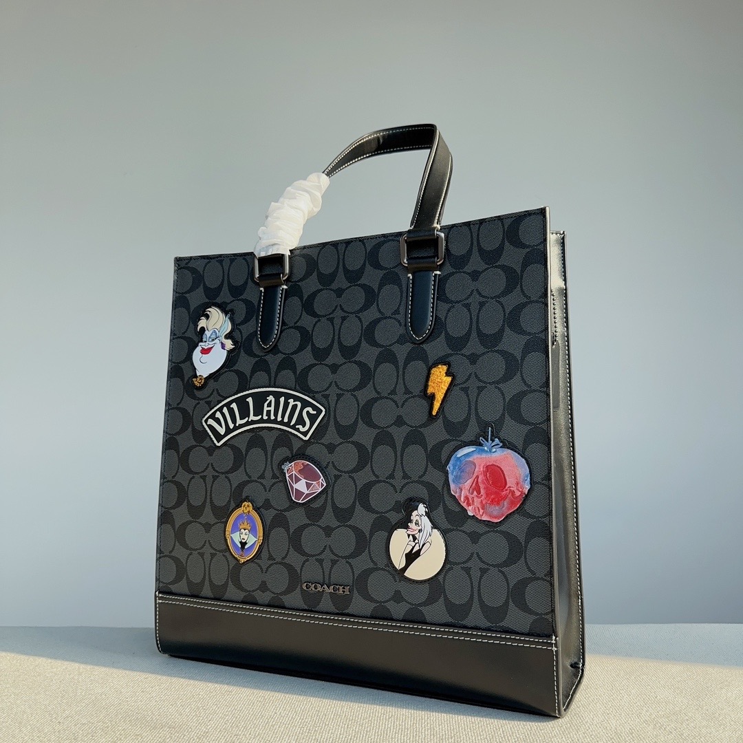 Coach-Disney Co branded Tote hvip88vip
