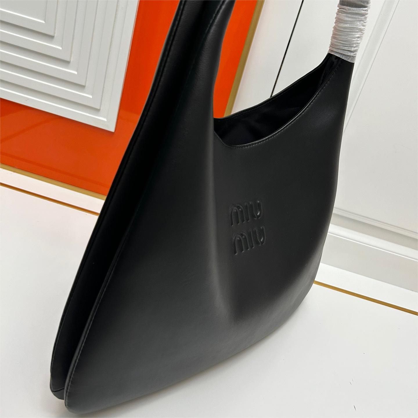 MIU MIU-shopping hobo