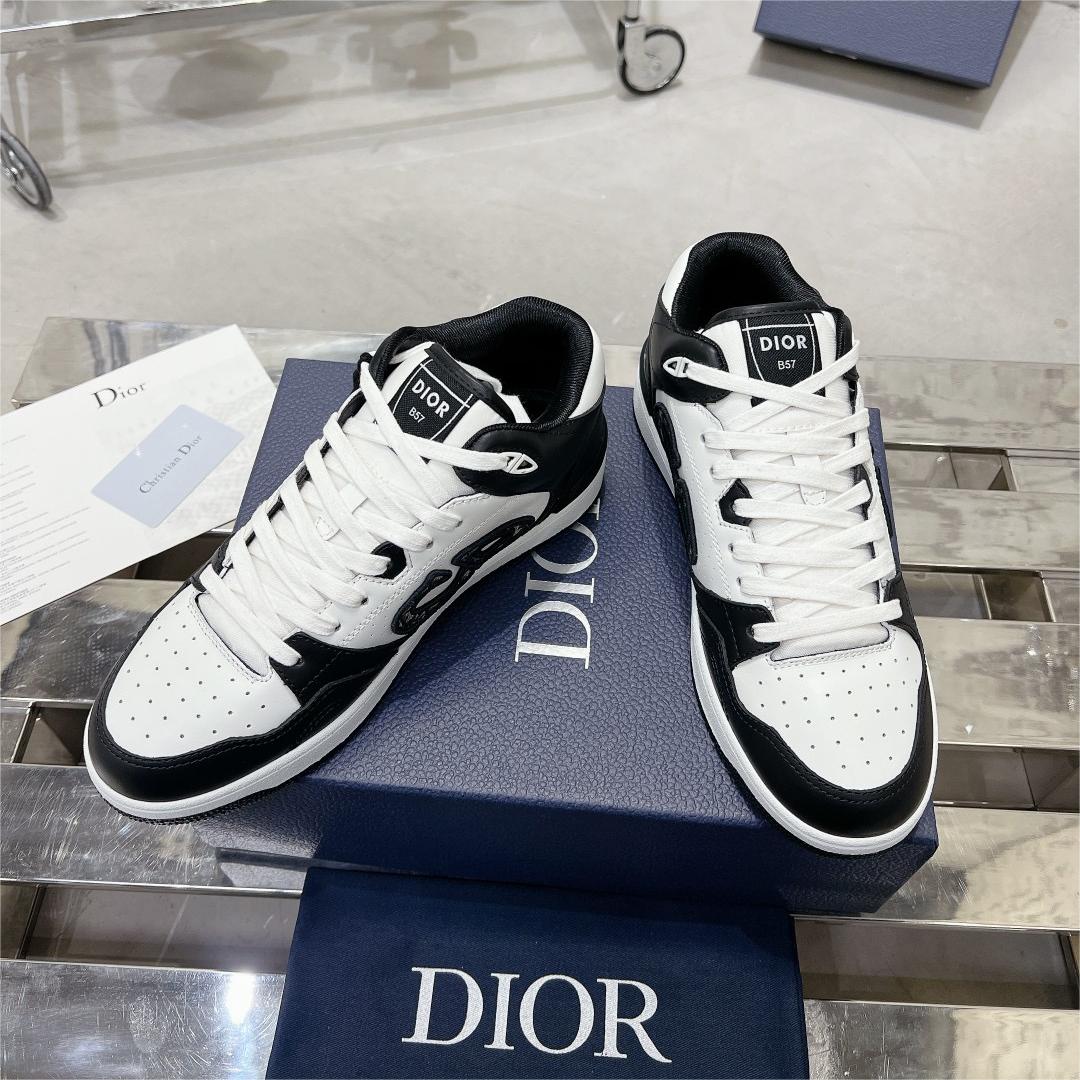 Dior-Oblique distressed fabric
