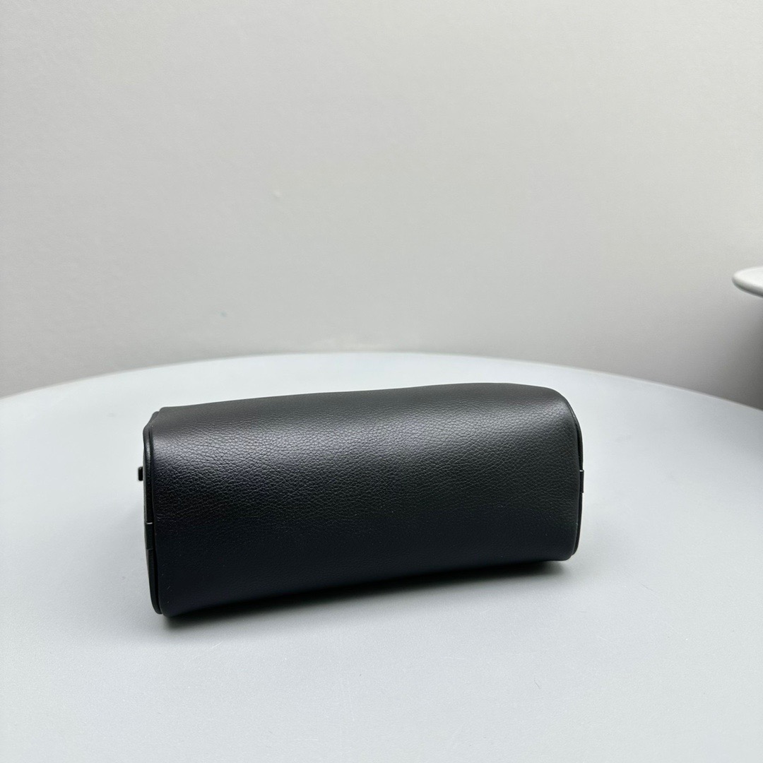 THE ROW-Pen case handbag