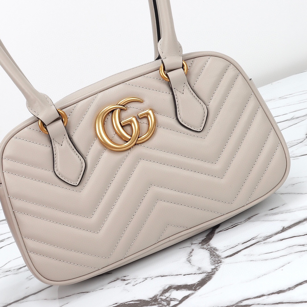 GUCCI-GG Marmont Small Handbag