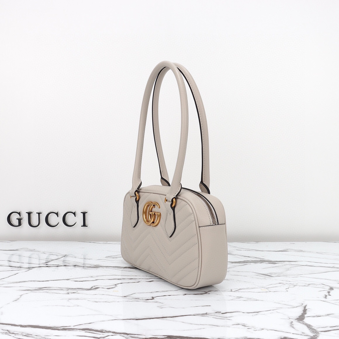 GUCCI-GG Marmont Small Handbag