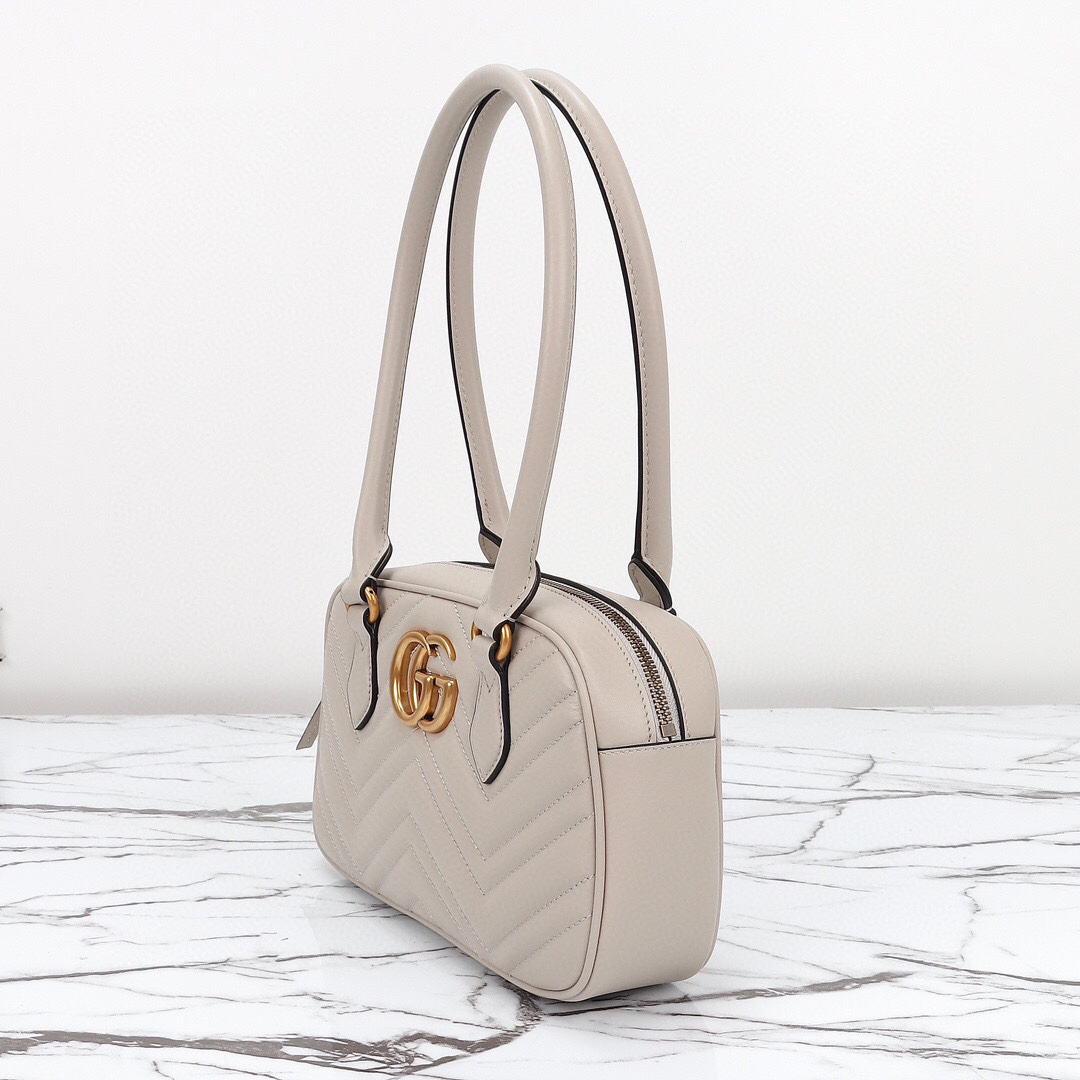 GUCCI-GG Marmont Small Handbag