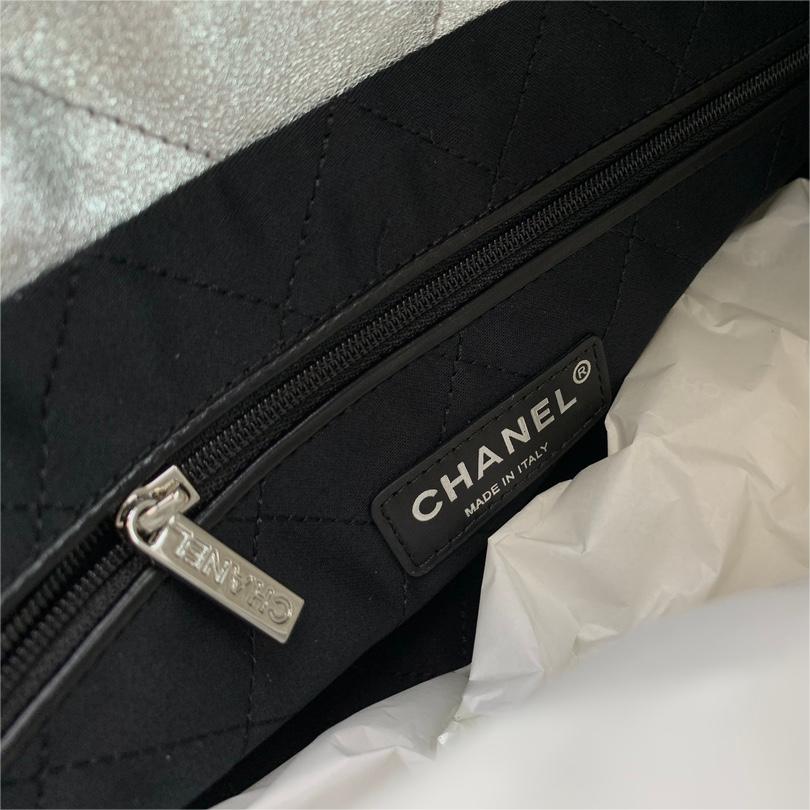 Chanel-22 bag silvery