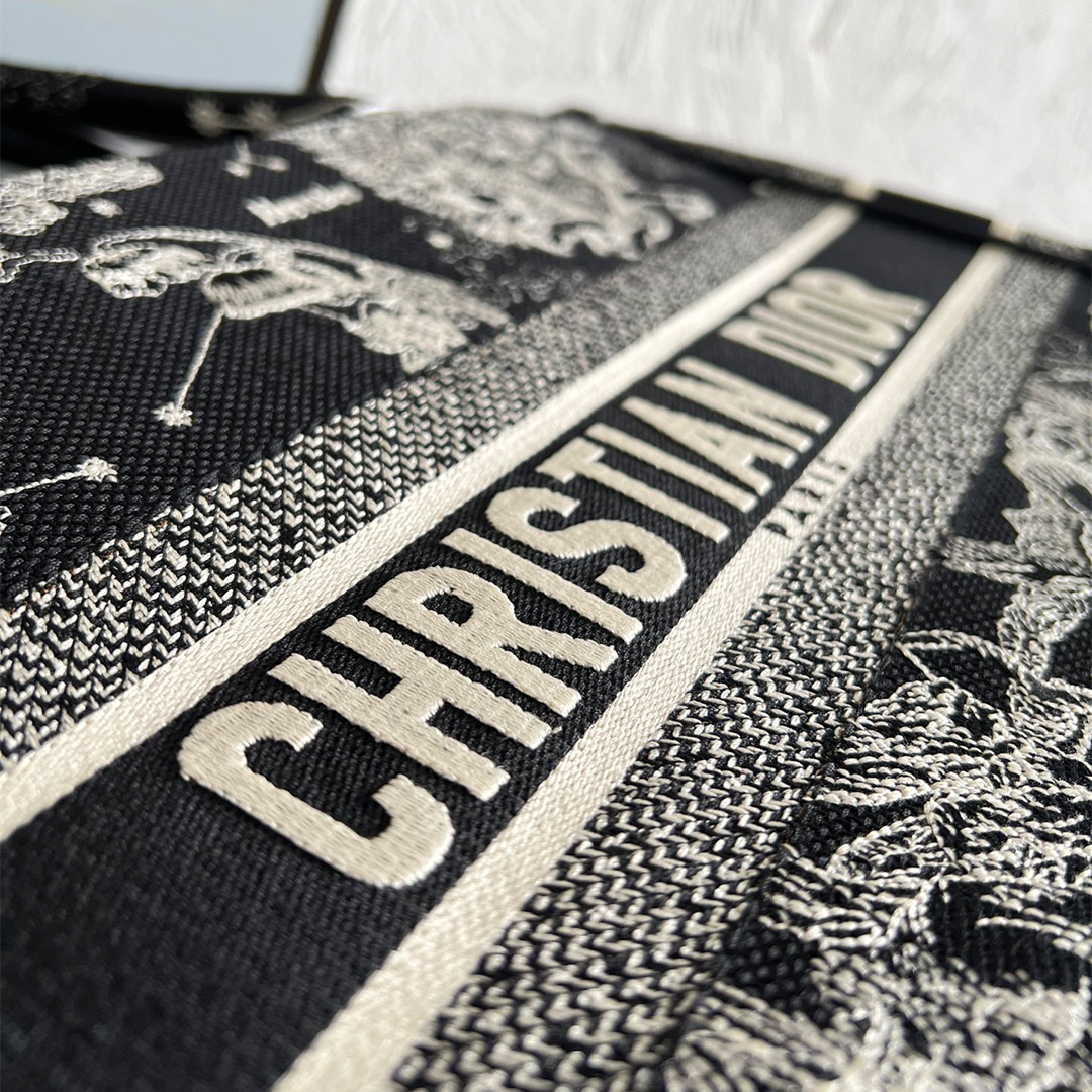 Dior-book tote constellation