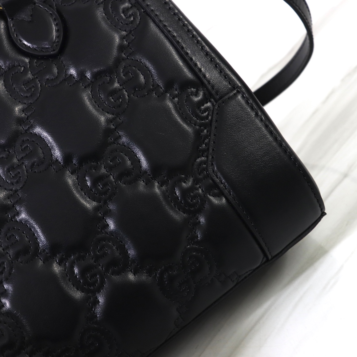 GUCCI-Matlassé leather tote bag