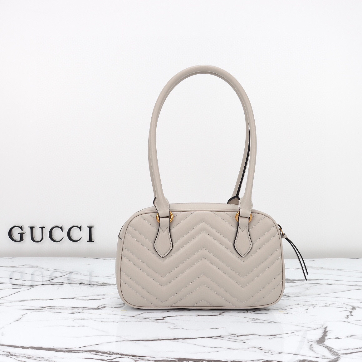 GUCCI-GG Marmont Small Handbag
