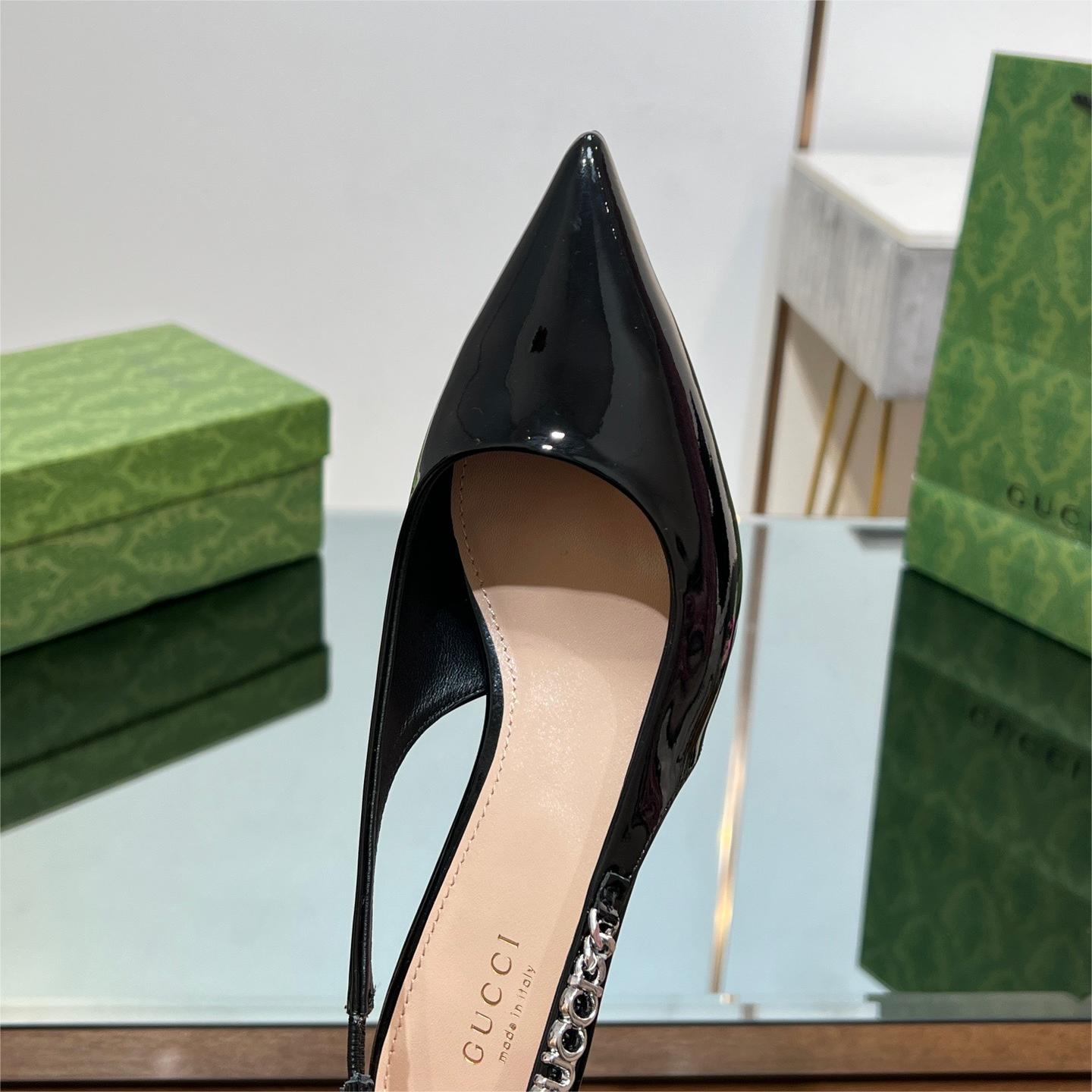 GUCCI-New Letter Buckle Chain high-heeled Sandals in Black