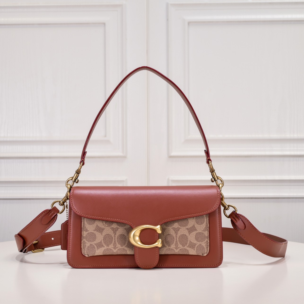 Coach-Classic Color blocked Tabby 26 Shoulder Bag